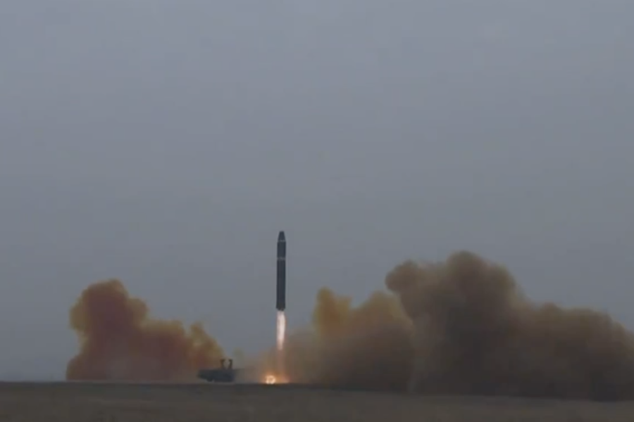 Şimali Koreya yeni zenit raketini sınaqdan keçirib