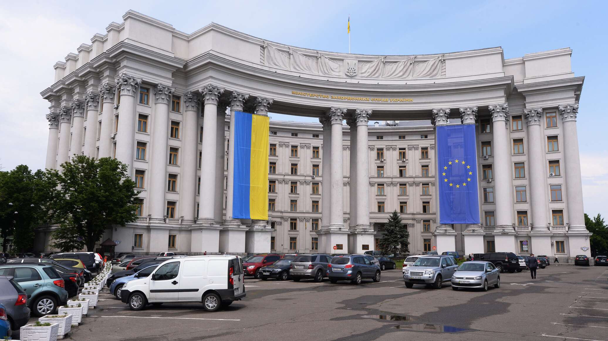 Ukrayna XİN: Gürcüstan üçün real təhdid "ruslaşma"dır, “ukraynalaşma” deyil