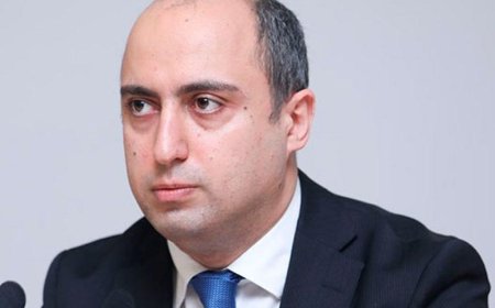Emin Əmrullayev: Sertifikasiyadan keçə bilməyən 1657 müəllim işdən çıxarılıb