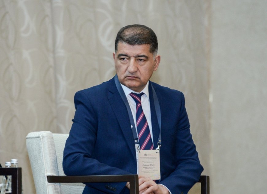 Firdovsi Əliyev müavinini və köməkçisini vəzifədən azad etdi