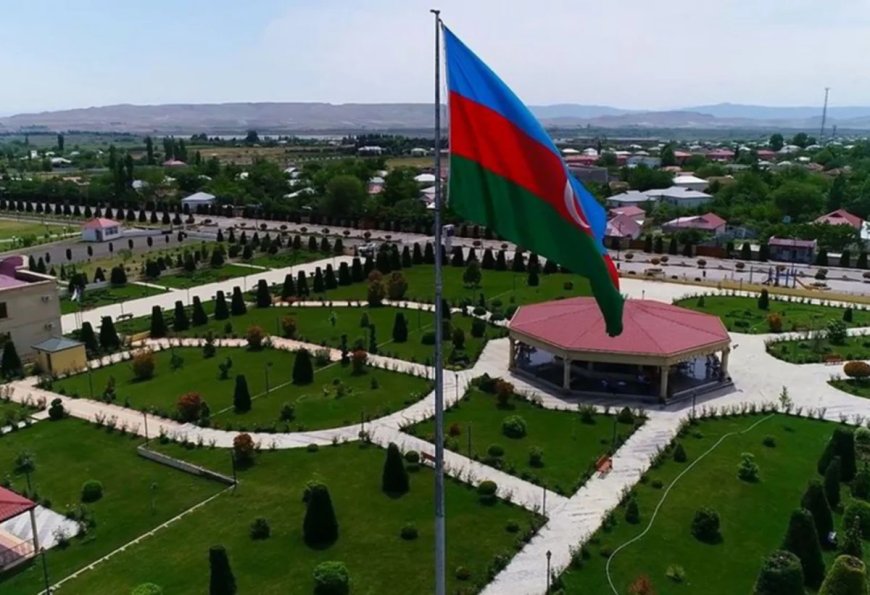 Füzuli şəhərinin mərkəzində 825 ailə məskunlaşıb