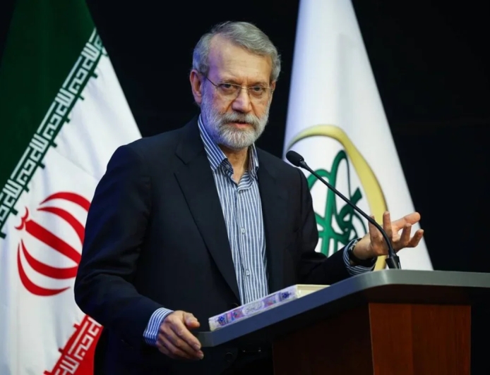 Əli Laricani: "İran uzunmüddətli müharibə aparmağa hazırdır"