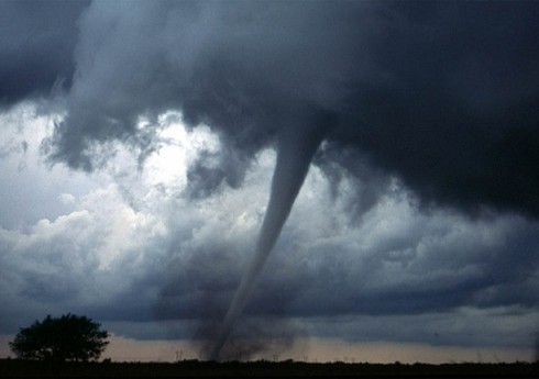 ABŞ-də tornado nəticəsində 3 nəfər ölüb