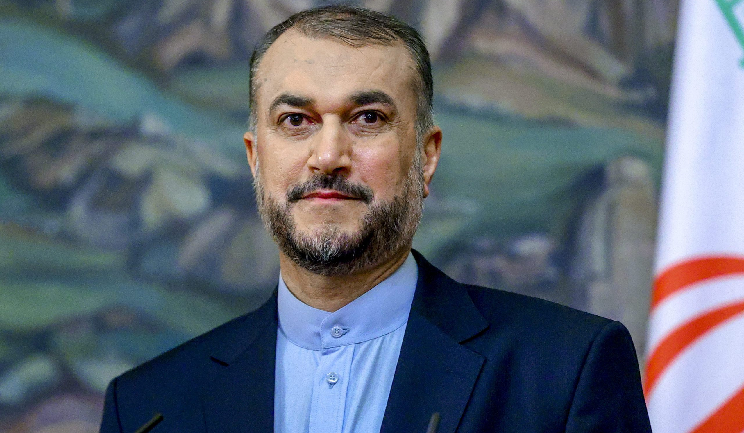 Abdullahiyan çinli həmkarı ilə İranla İsrail arasındakı gərginliyi müzakirə edib