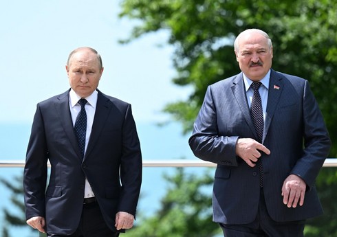 Aleksandr Lukaşenko Vladimir Putinlə görüş üçün Rusiyaya gedir