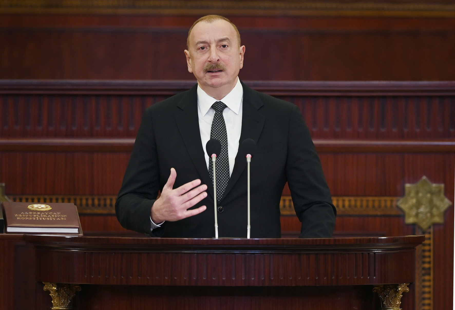 Azərbaycan Prezidenti: Ordu quruculuğu prosesi davam etdiriləcək