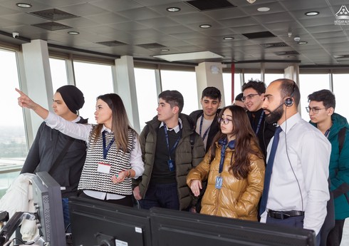 Bakı hava limanında ADA Məktəbinin şagirdləri üçün ekskursiya keçirilib