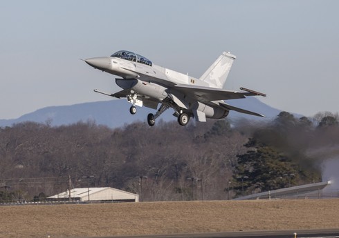 Danimarkanın müdafiə naziri F-16-ların satışı ilə bağlı Argentinaya gedib