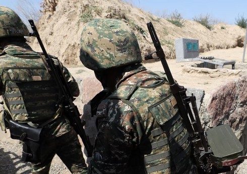 Ermənistan Ordusunun hərbçiləri yol qəzasına düşüb, 4 nəfər ölüb, 20 yaralı var - YENİLƏNİB