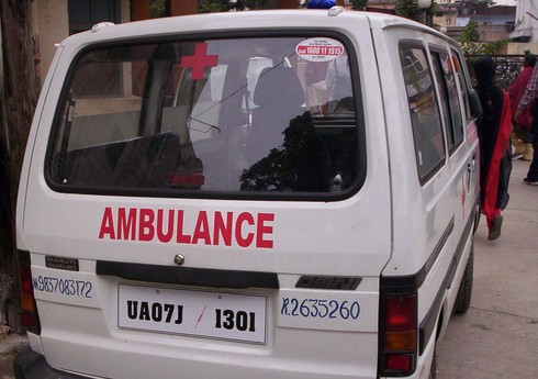 Hindistanda ağır yol qəzasında 9 nəfər ölüb