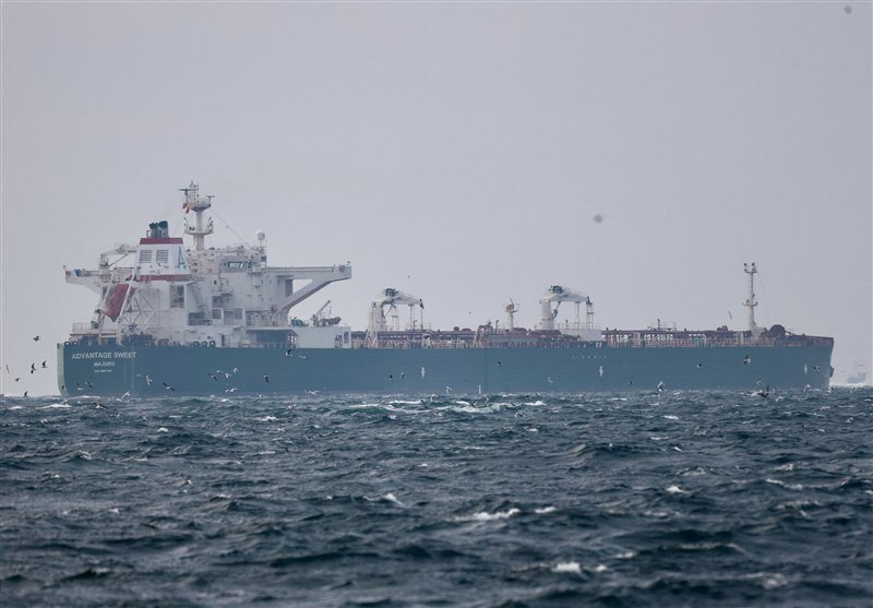 KİV: İran ABŞ-nin neft tankerini ələ keçirib