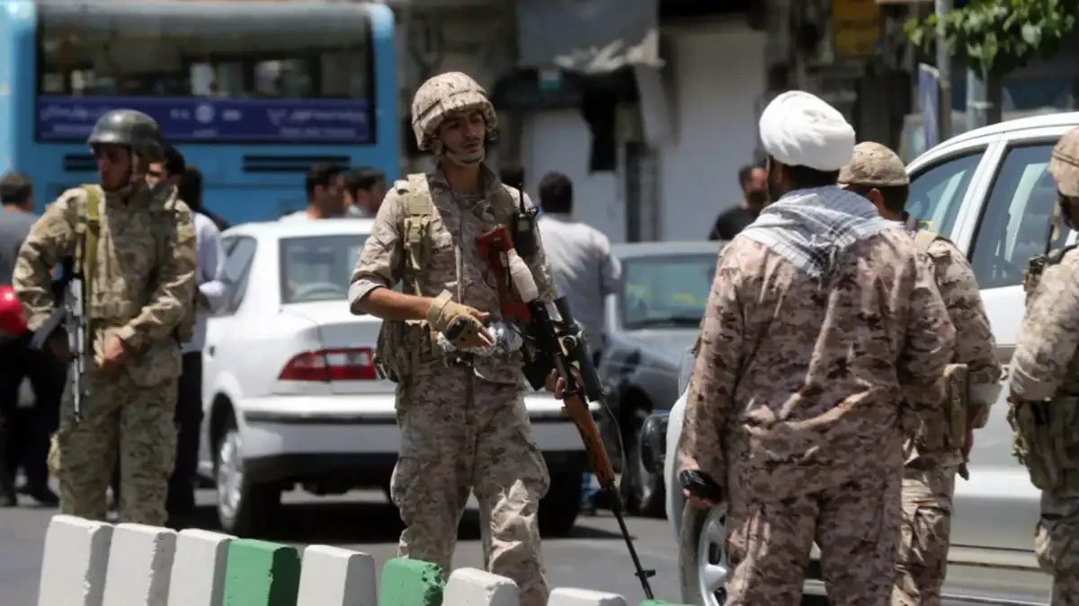 KİV: İran SEPAH-ın yüksək rütbəli zabitlərini Suriyadan çıxarır