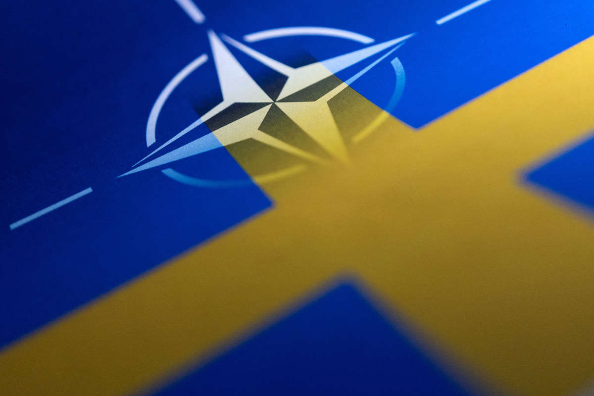 Macarıstan prezidenti İsveçin NATO-ya daxil olması haqqında sazişin ratifikasiyasını imzalayıb