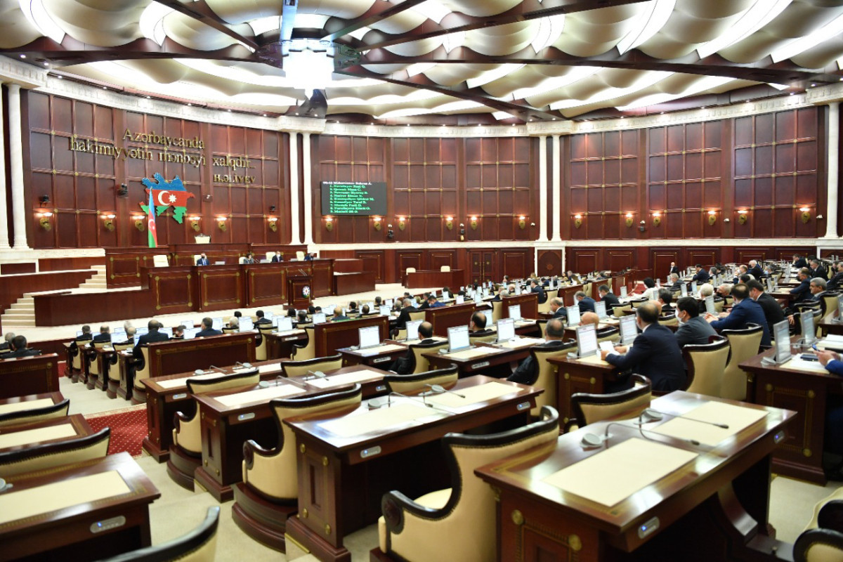 Parlamentin Hesablayıcı Komissiyasının tərkibi yenidən formalaşdırılıb