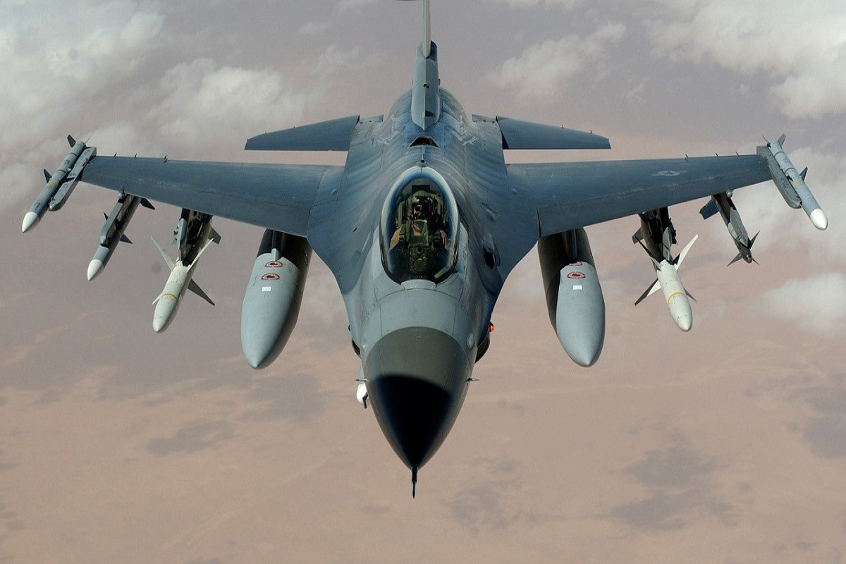 Pentaqon: Qərb Ukraynaya ilk F-16-ları vermək niyyətindədir