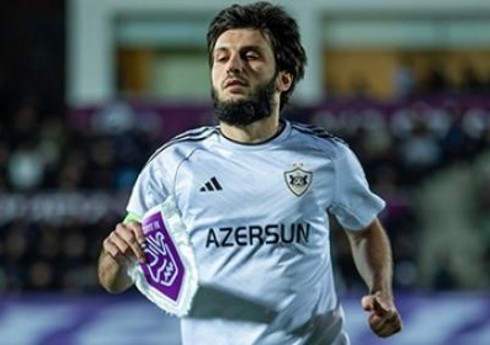 “Qarabağ”ın futbolçusu Azərbaycan çempionatlarında 250-ci oyununu keçirib