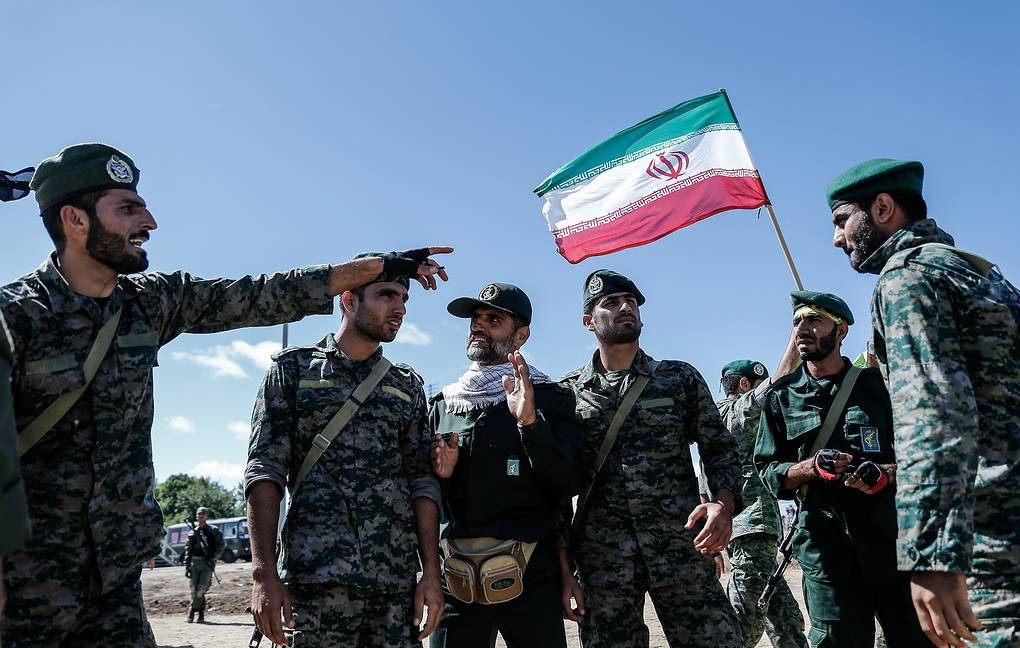 İranda hərbi hissədə atışma baş verib, ölənlər var