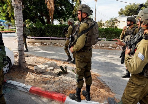 İsrail ordusu Xan Yunisdəki xəstəxanaya oksigen balonları və tibbi avadanlıq çatdırıb