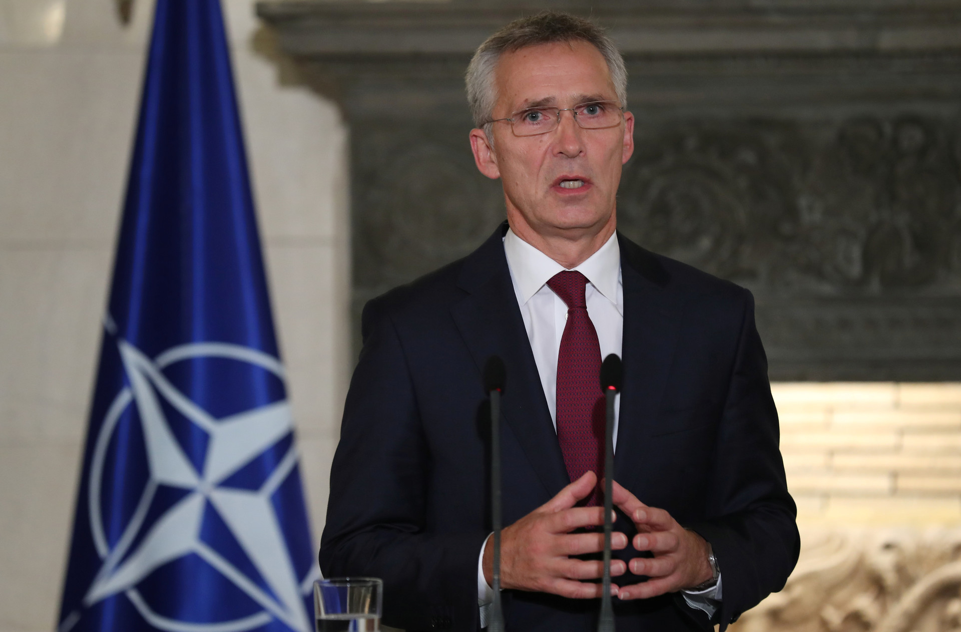 Stoltenberq: NATO-nun Polşada nüvə silahı yerləşdirmək planı yoxdur