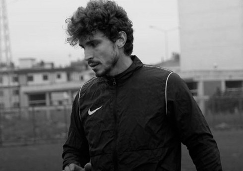Türkiyəli futbolçu 29 yaşında qan xərçəngindən vəfat edib